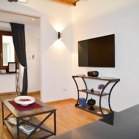 Fidia Palace Marco Aurelio'S Apartment Colosseo 로마 외부 사진